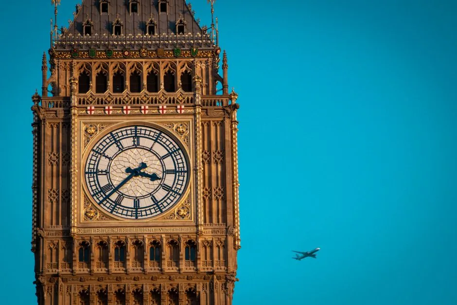 When to book cheap flights for the lowest airfares