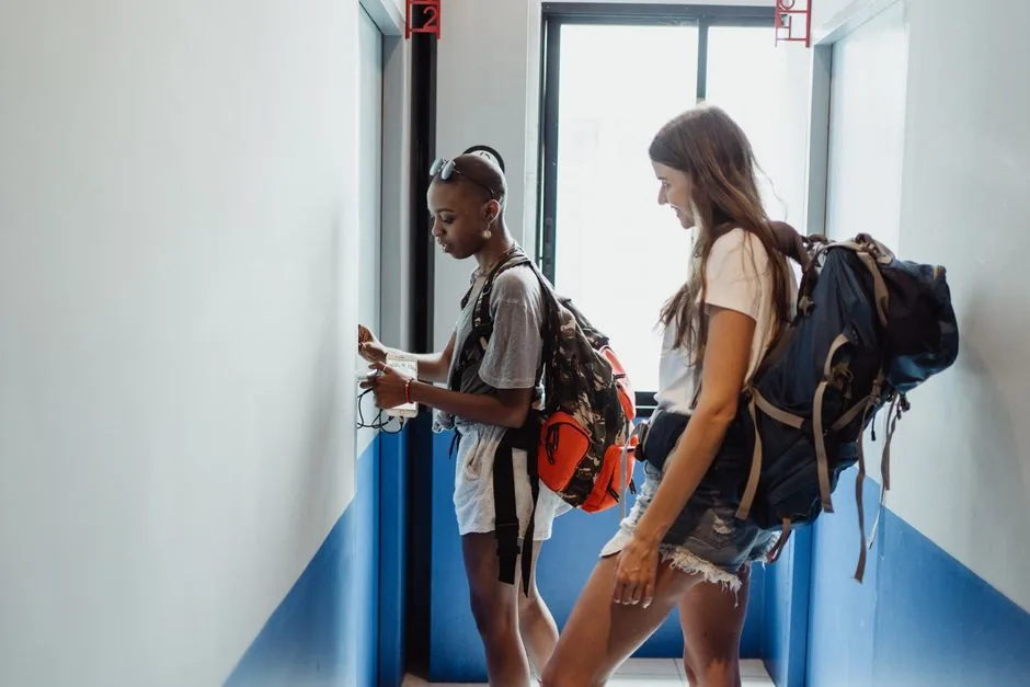 Comparing hostel and hotel prices for your budget