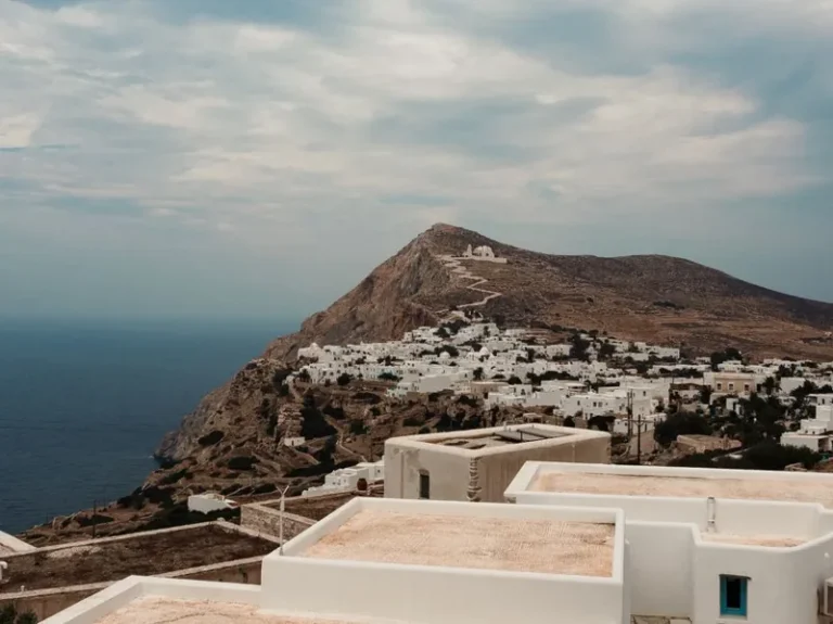 Best Greek Islands Itinerary: 7 to 10 Days Island-Hopping Plan